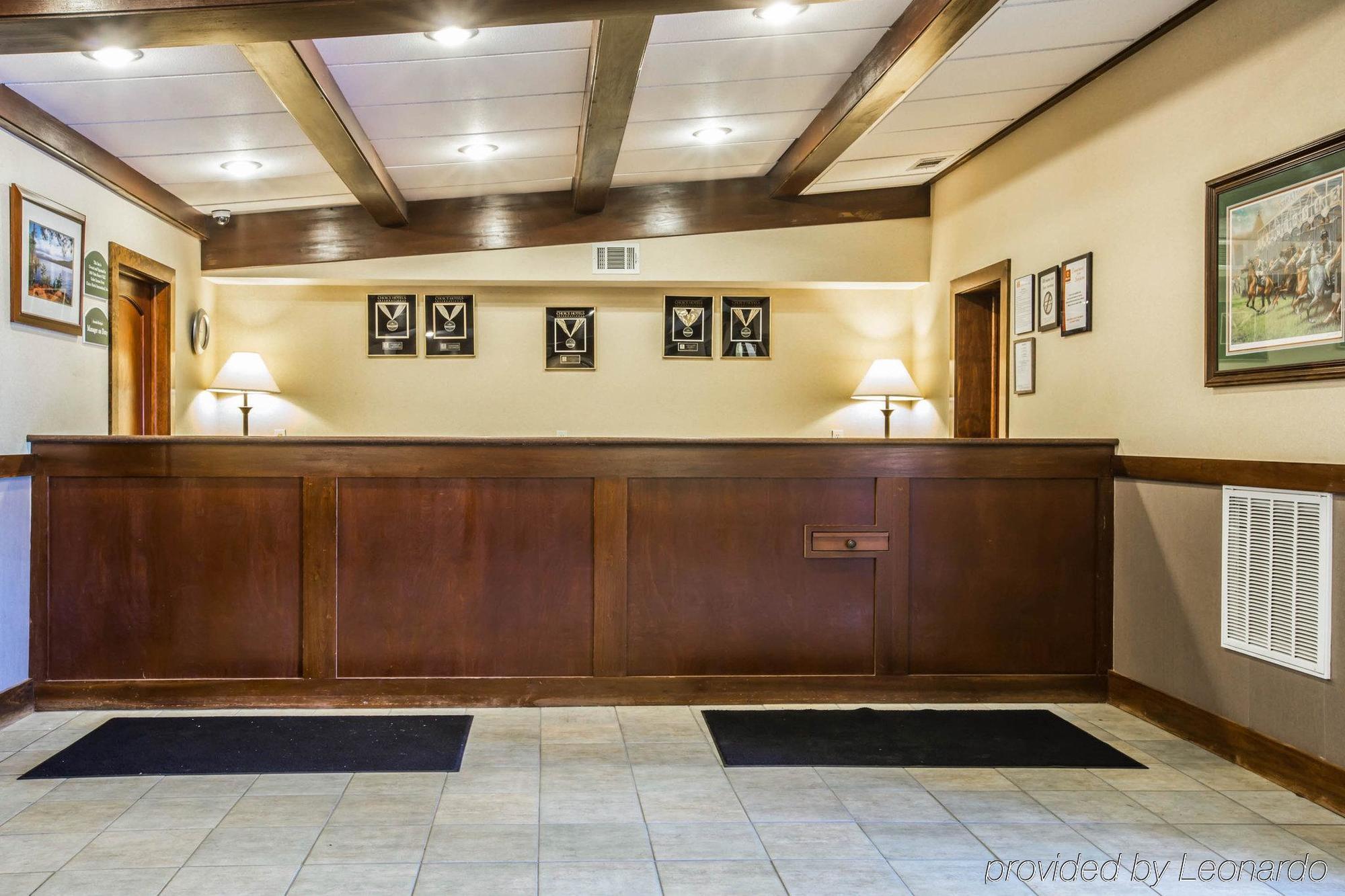 Clarion Inn & Suites At The Outlets Of Lake George Dış mekan fotoğraf